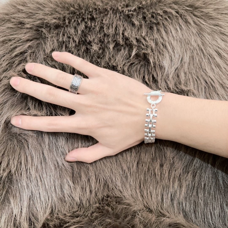 T*f*ny bracelets